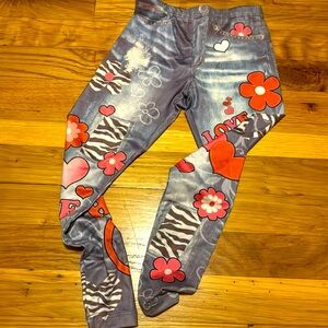 Stretchy pants 👖 ohhhh so adorable ☺️